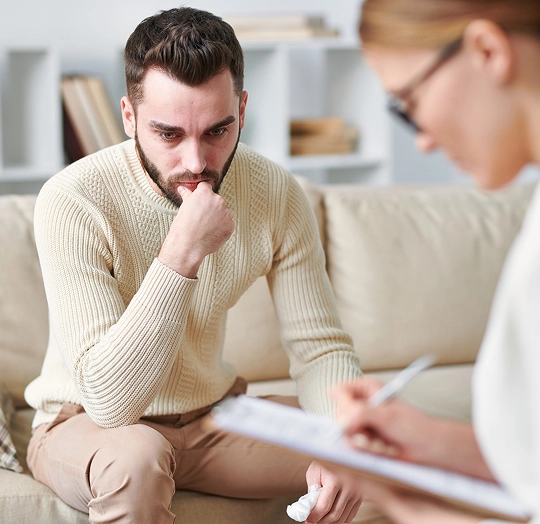 patient and doctor conversation img